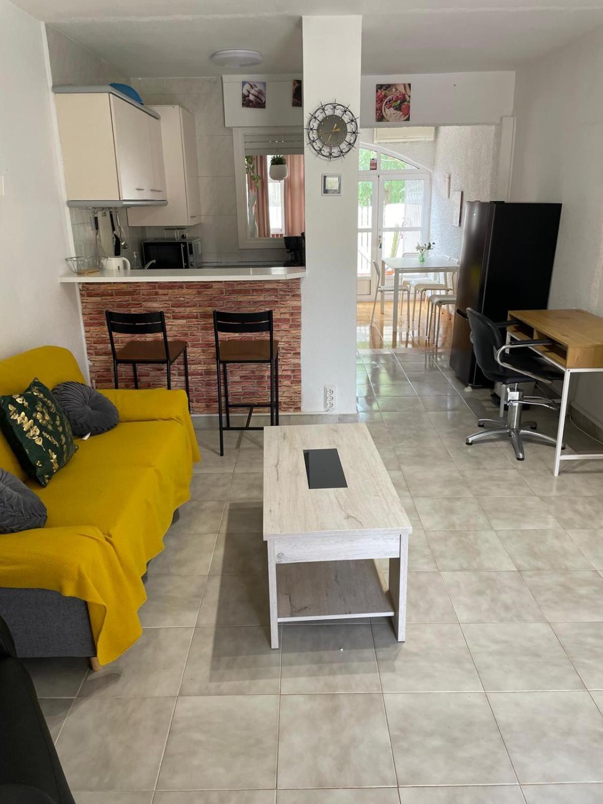 Villa Mare - 2 Beds With Balcony, Patio And Pool And Direct Park Access Мурсія Екстер'єр фото
