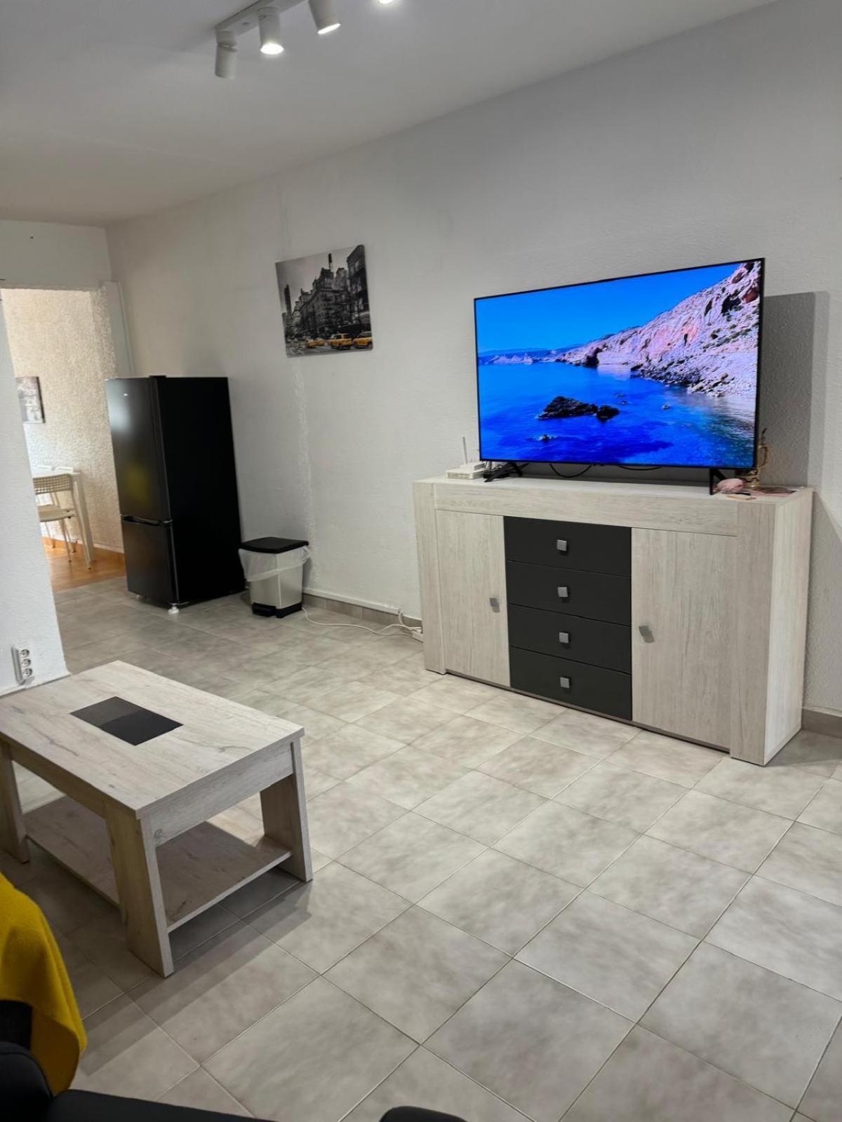 Villa Mare - 2 Beds With Balcony, Patio And Pool And Direct Park Access Мурсія Екстер'єр фото